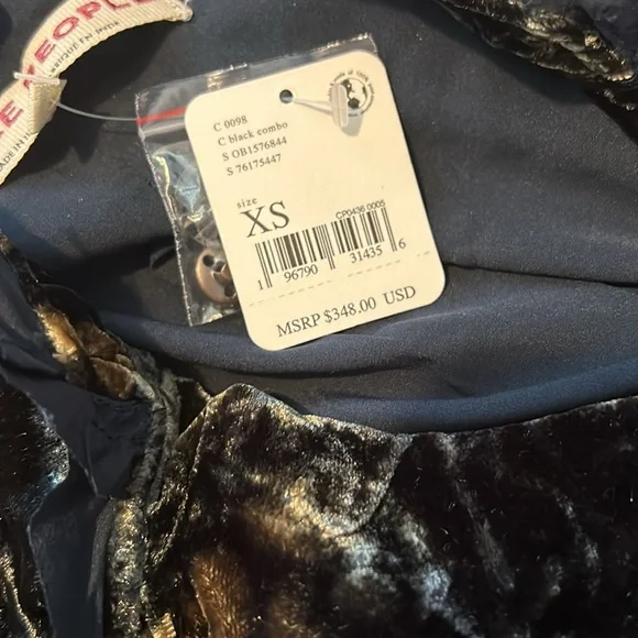 Sale. New free people hazel duster blk motif